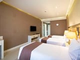 Book Atrak Hotel in Mashhad
