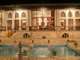 Saray-e Khan Hotel