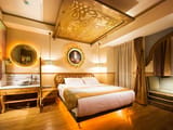 Espinas Palace Hotel in Tehran