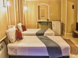 Royay Ghadim Traditional Hotel