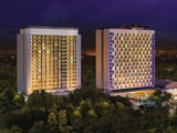 Parsian Esteghlal Hotel in Tehran