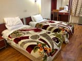 Piroozy Hotel Isfahan	