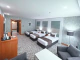 Khorshid Hashtom Hotel