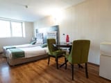 Apadana Hotel