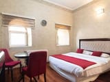 Apadana Hotel