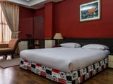 Pariz Hotel Tehran