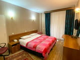 Pol-and-park-Hotel