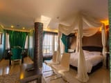 Dolphin Hotel Bandar Anzali