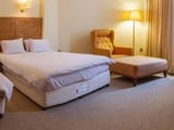 Royan Ghaem Hotel