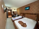 The Ghasr Nili Hotel