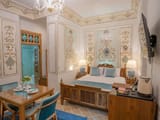 Izadi Boutique Hotel