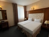 Baresh Hotel