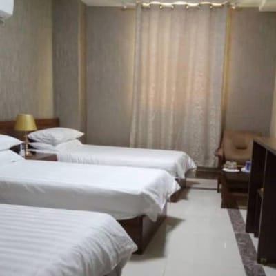 Esatis Hotel Bandar Abbas