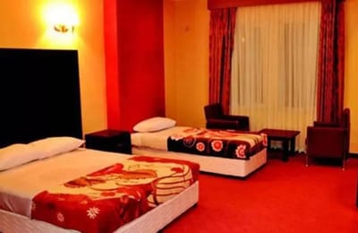 Rangin Kaman Hotel Khorramabad