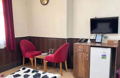 Saliz Hotel Khorramabad