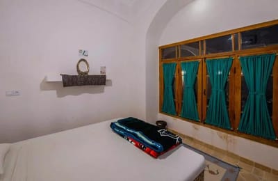 Saray-e Agha Mohammad Ecotourism Resort Kashan		