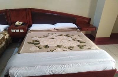 Navid Hotel Sari