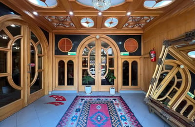 Parseh Hotel in Shiraz