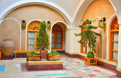 Dad hotel in Yazd
