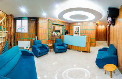 Rhyton Hotel Shiraz