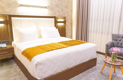 Nour Hayat Hotel Tehran