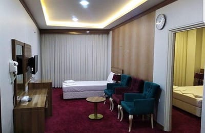 Raspina hotel in Qom
