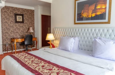 Taj Mahal Hotel Tehran