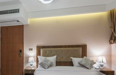 Daneshmand Hotel Isfahan
