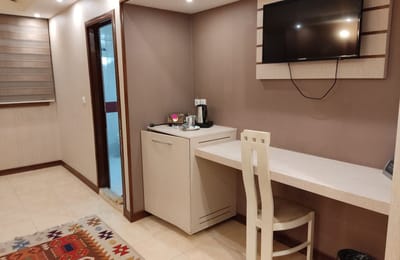 Venus Hotel Isfahan