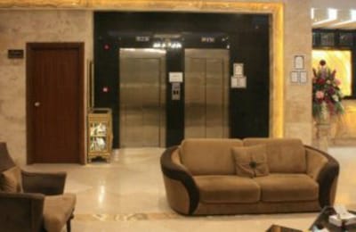 Eisatis Hotel Mashhad