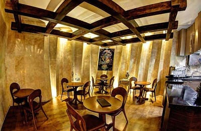 Gol-e Sorkh Hotel