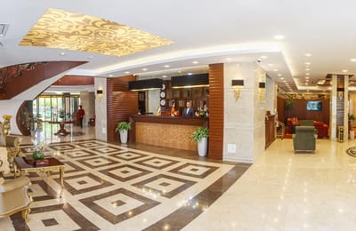 Parsis Hotel