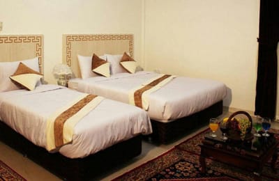 Mashhad-Mahallat-Hotel