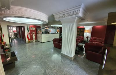 Pariz Hotel Tehran