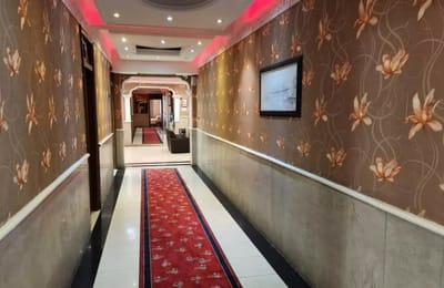 Arman Hotel Tehran