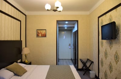 Mashhad Hotel Tehran
