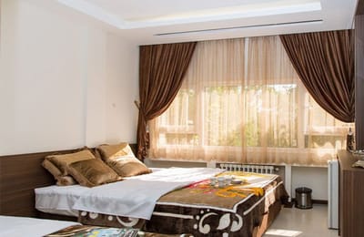 Isfahan-Viana-Hotel