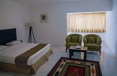 Paniz Hotel Kish