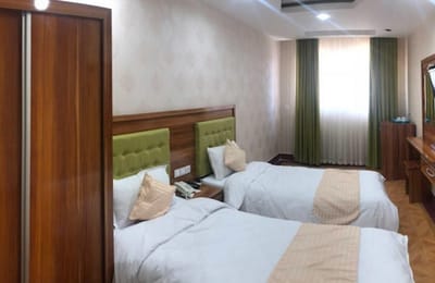 Ajam Hotel Azadshahr