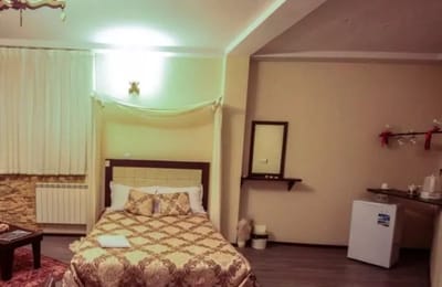 Almas Hotel Bandar Anzali