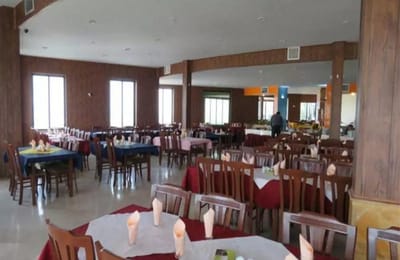 Zagros Hotel Borujerd