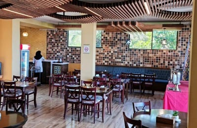 Narin Seaside Hotel Chalus
