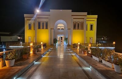 Toranj Hotel Kish