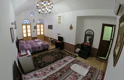Fanoos Viona Traditional Residence Kashan