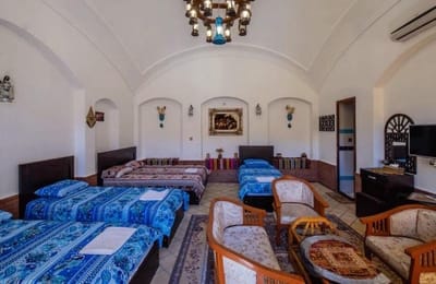 Fanoos Viona Traditional Residence Kashan