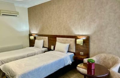 Jahangardi Hostel Yazd
