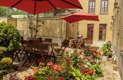 Simorgh Traditional Residence Shiraz