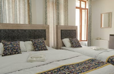 Simorgh Traditional Residence Shiraz