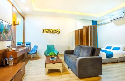 ROYAL PARK HOTEL