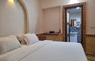 diava-traditional-guest-house-natanz
